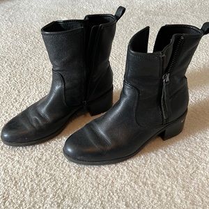 Clarks women’s boots